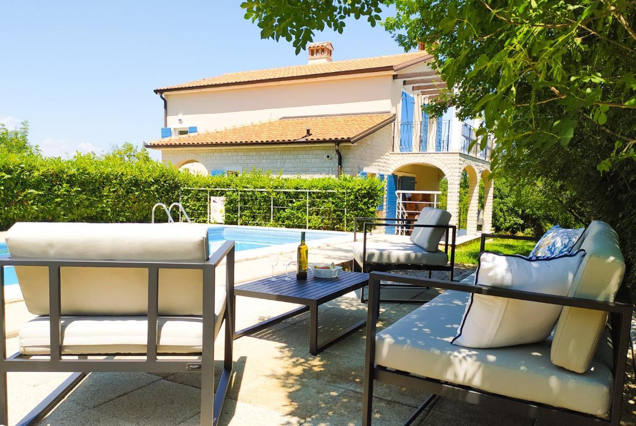 Villa Nika Labin  Luaran gambar